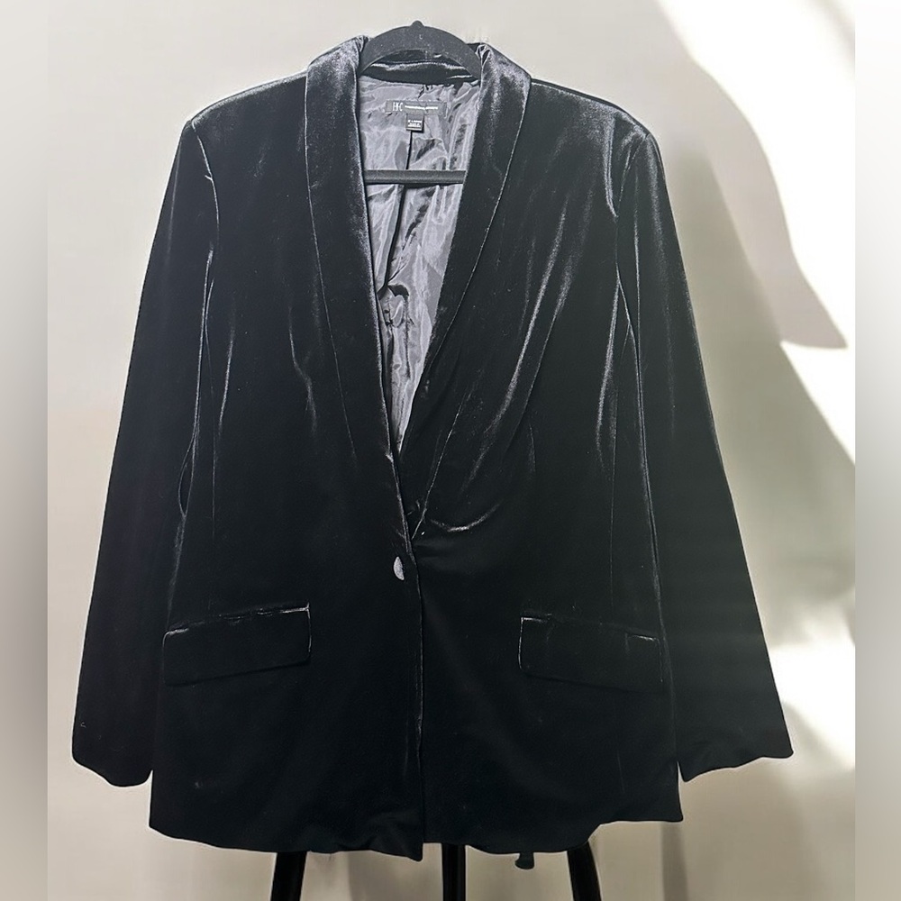 Elegant INC Black Velvet Blazer, size XL